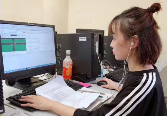 女生想学计算机专业，是选“计科”还是“软工”，就业率揭露真相