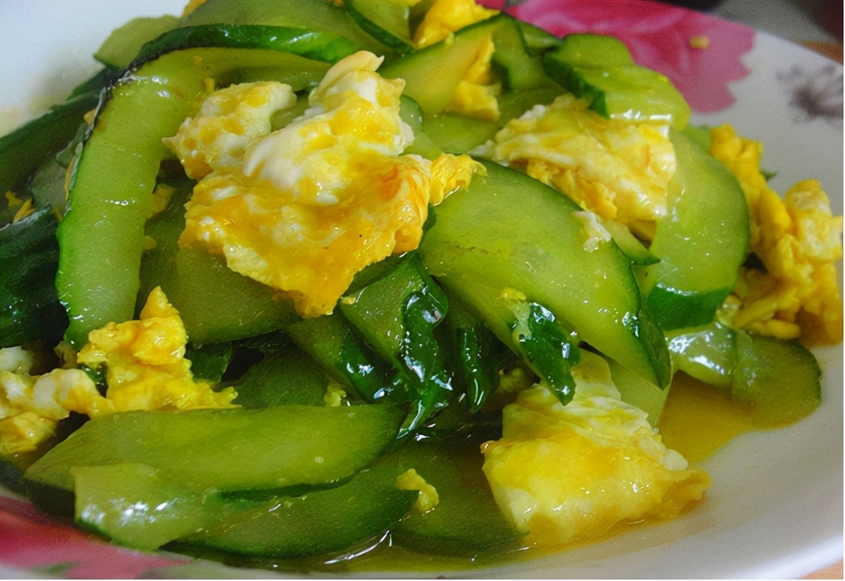 黄瓜和鸡蛋可以一起吃吗 黄瓜和鸡蛋怎么做清新爽口好吃