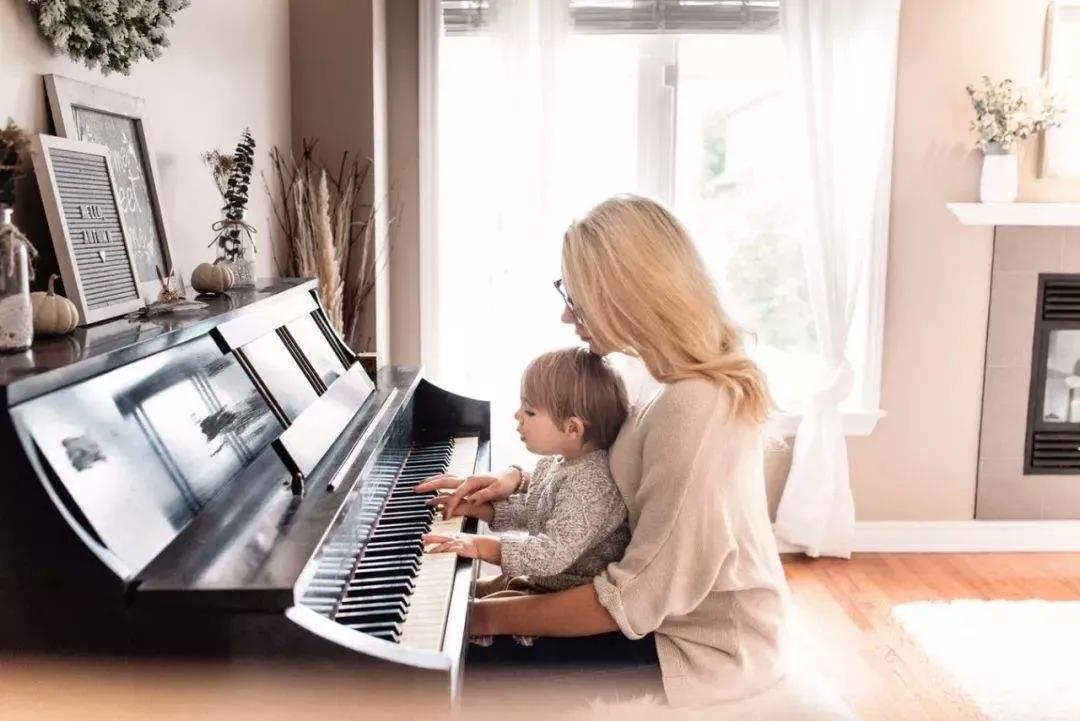 钢琴适合几岁开始学 几岁孩子开始学钢琴合适