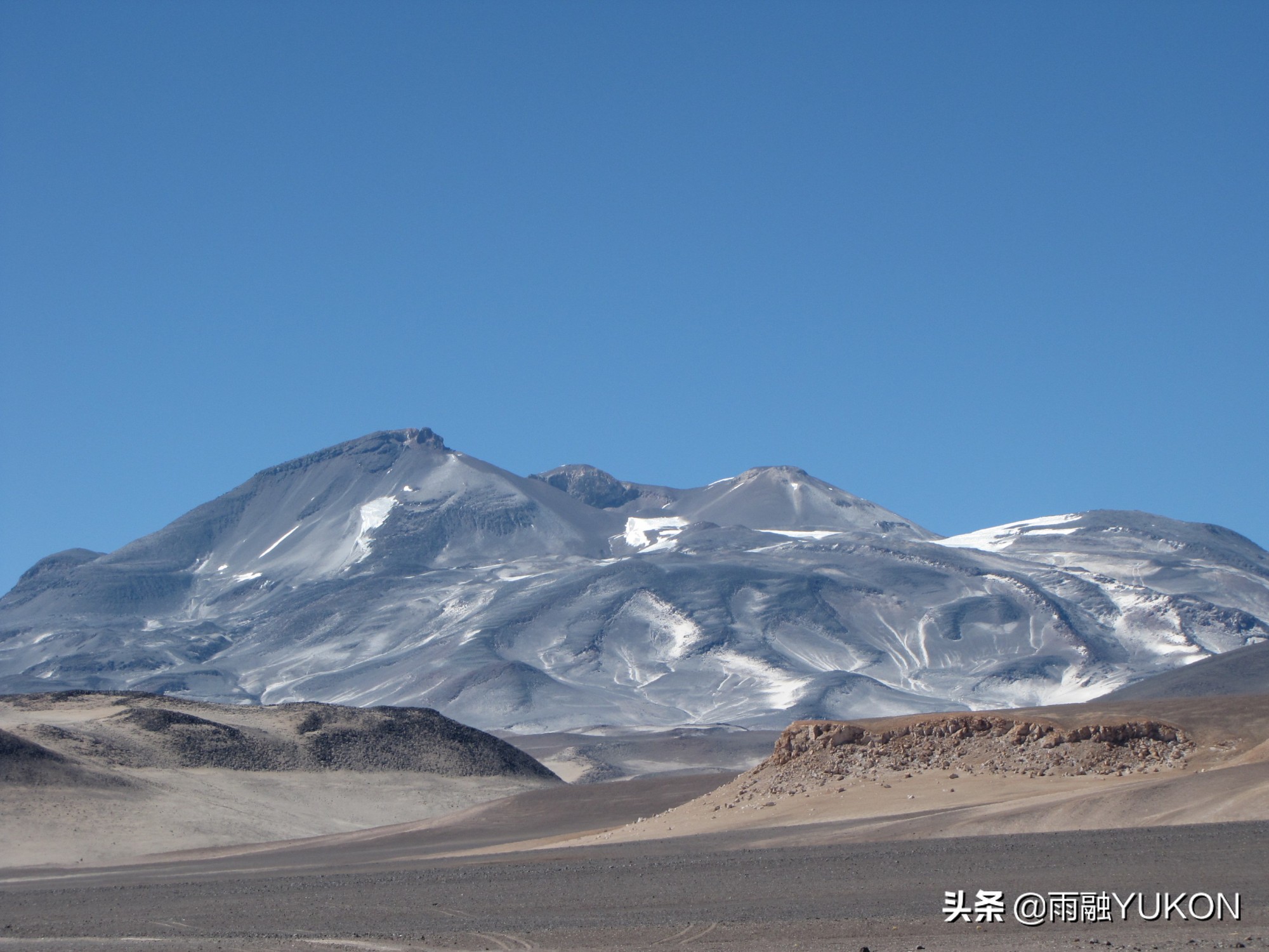 世界上最高的火山 世界上最高的活火山是哪一座