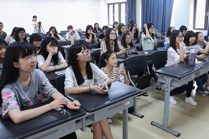 中国的外国语大学 外国语学院是什么学校